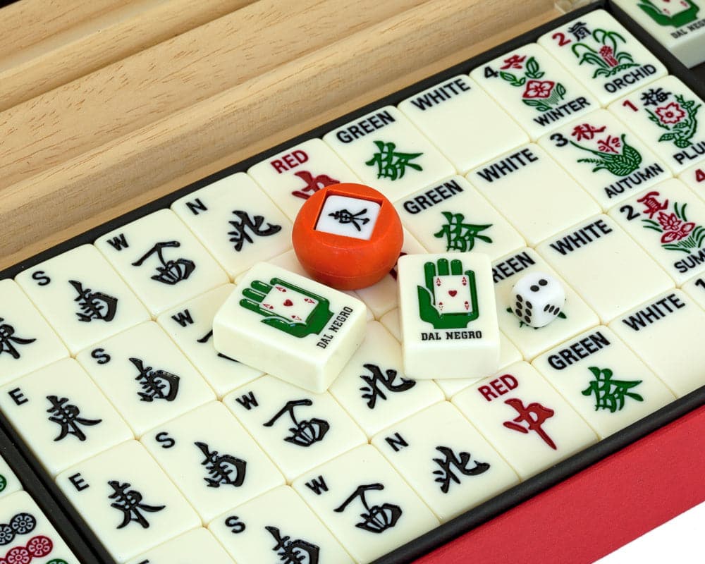 Dal Negro Deluxe Mah Jong Set â€“ US Version