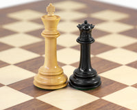 Parthenon Grand Ebony And Walnut Chess Set